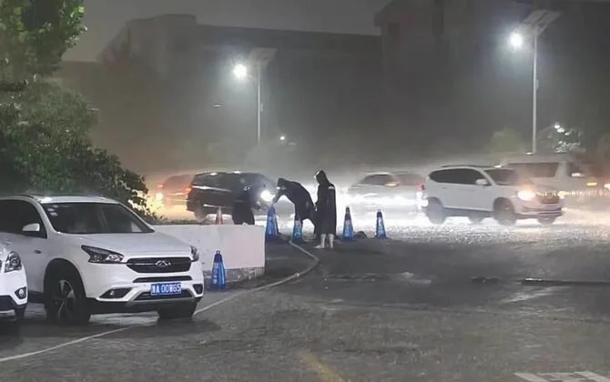 雨天行车，这些问题一定要知道 2.webp