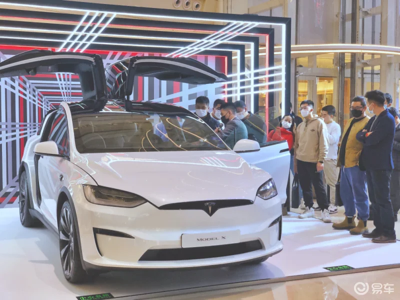 特斯拉Model X Plaid巡展启幕 首站空降西安